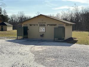 Restroom building with water fountain